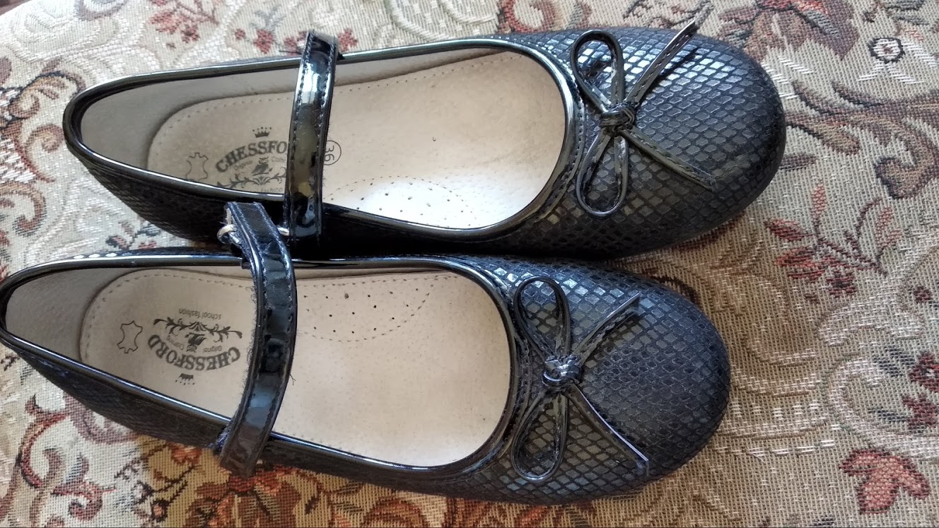 кожа р35 одеты 1 раз. Обувь 35 размера идеальное состояние