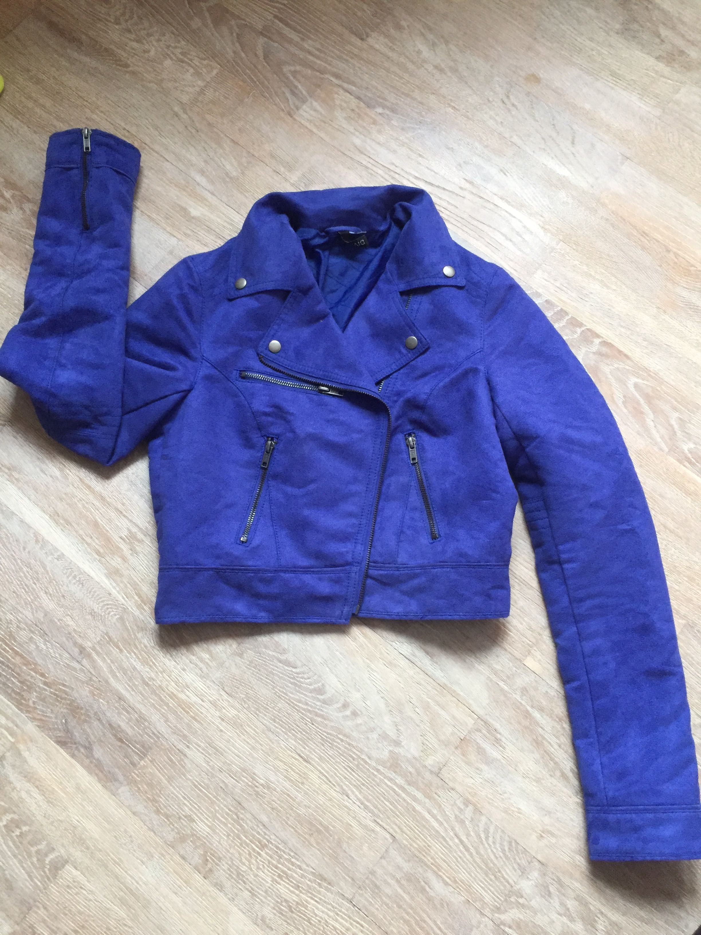 Куртка Divided by H&M р36. я-Отдала с 01.06.2019