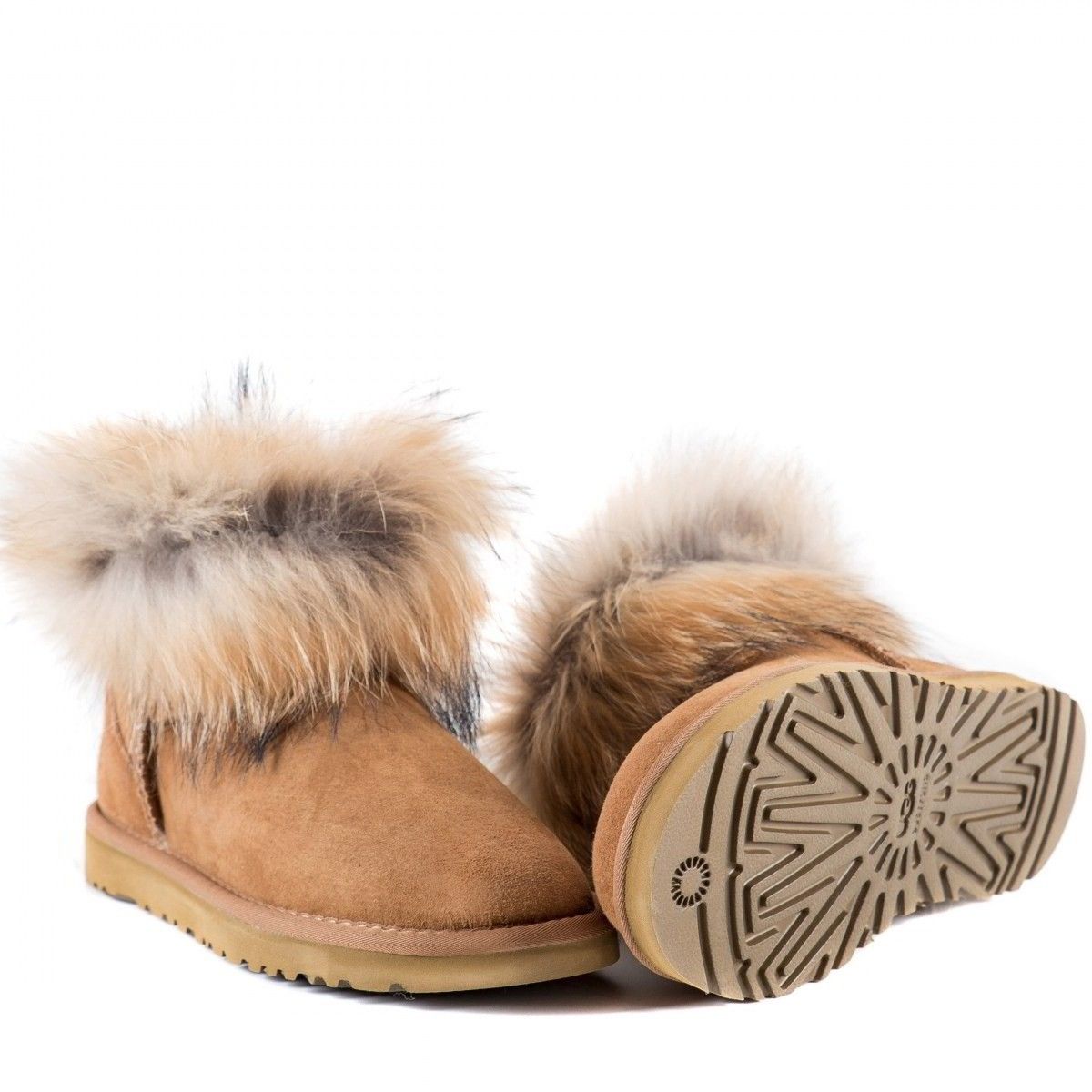 Оригинальные угги. UGG Australia f3009h. UGG Australia женские. Mini Fox Boots UGG Australia. Fox fur Chestnut.