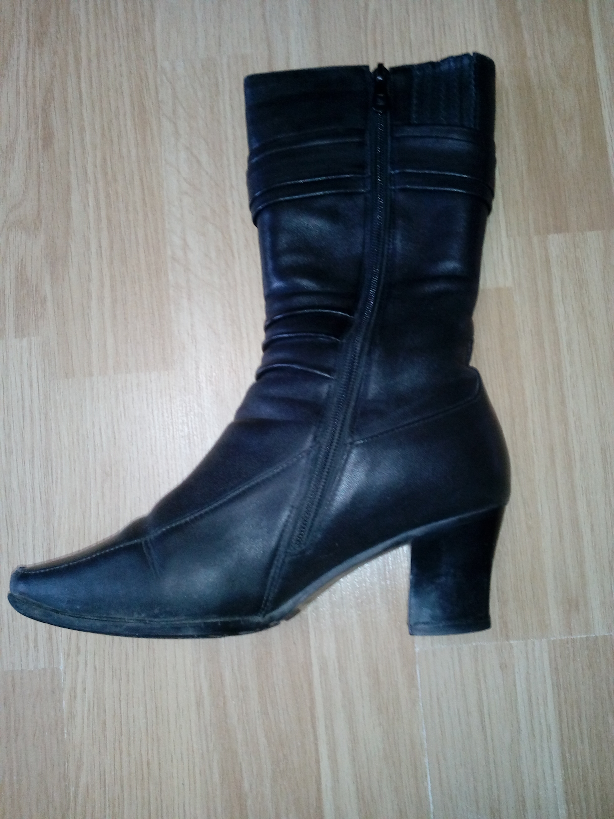 Сапоги. Отдам даром