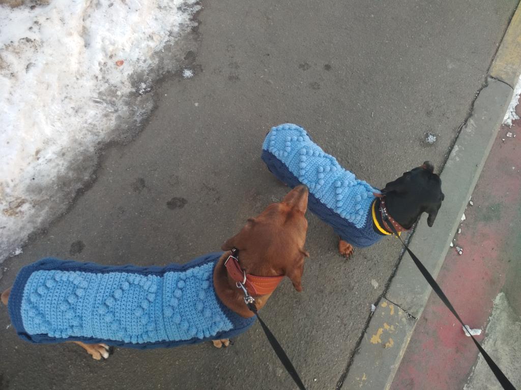 свитера сердечками крючок (дочь)+спицы (я). хвасты - дети и вязание