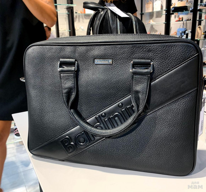 Сумка CAS626 Цена 329 евро. 