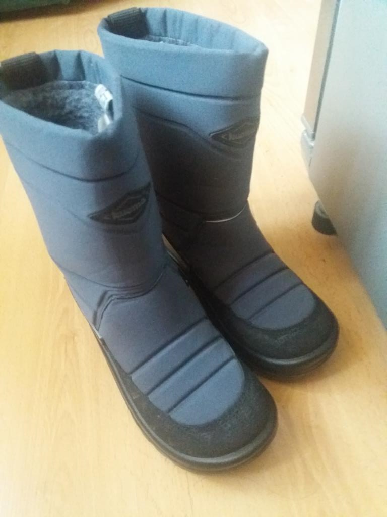 Куома размер 35 серые. Продам