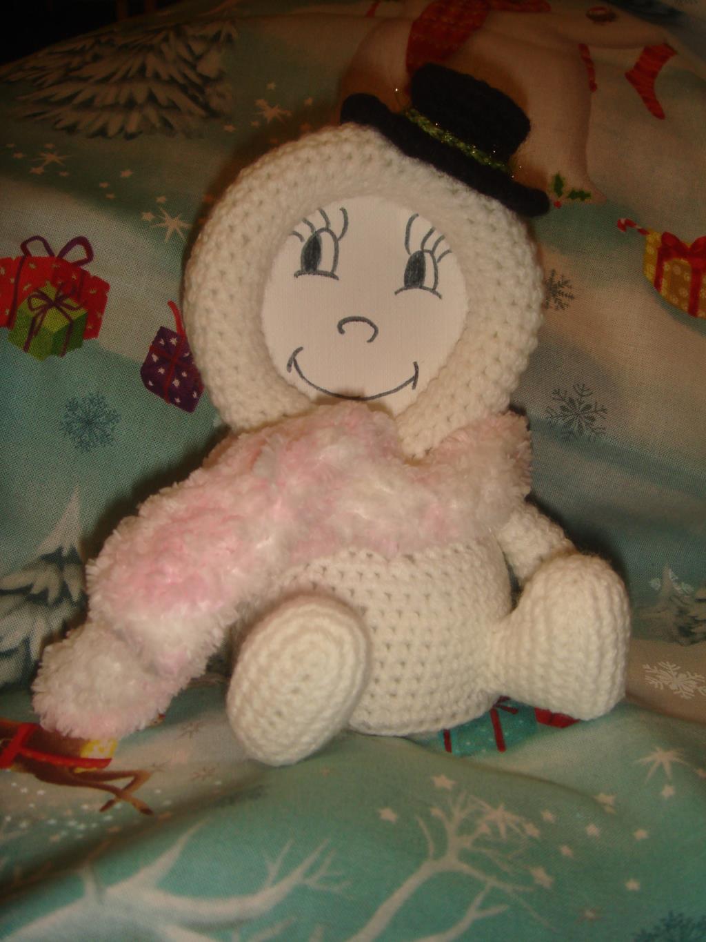 снеговик. Новый год. Подарки