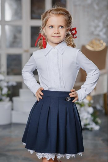 Блузка размер 170-84-69 белая. 