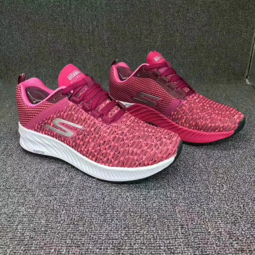 S*ce*che*r*s жен.