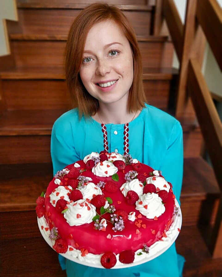 Юлия Савичева торт