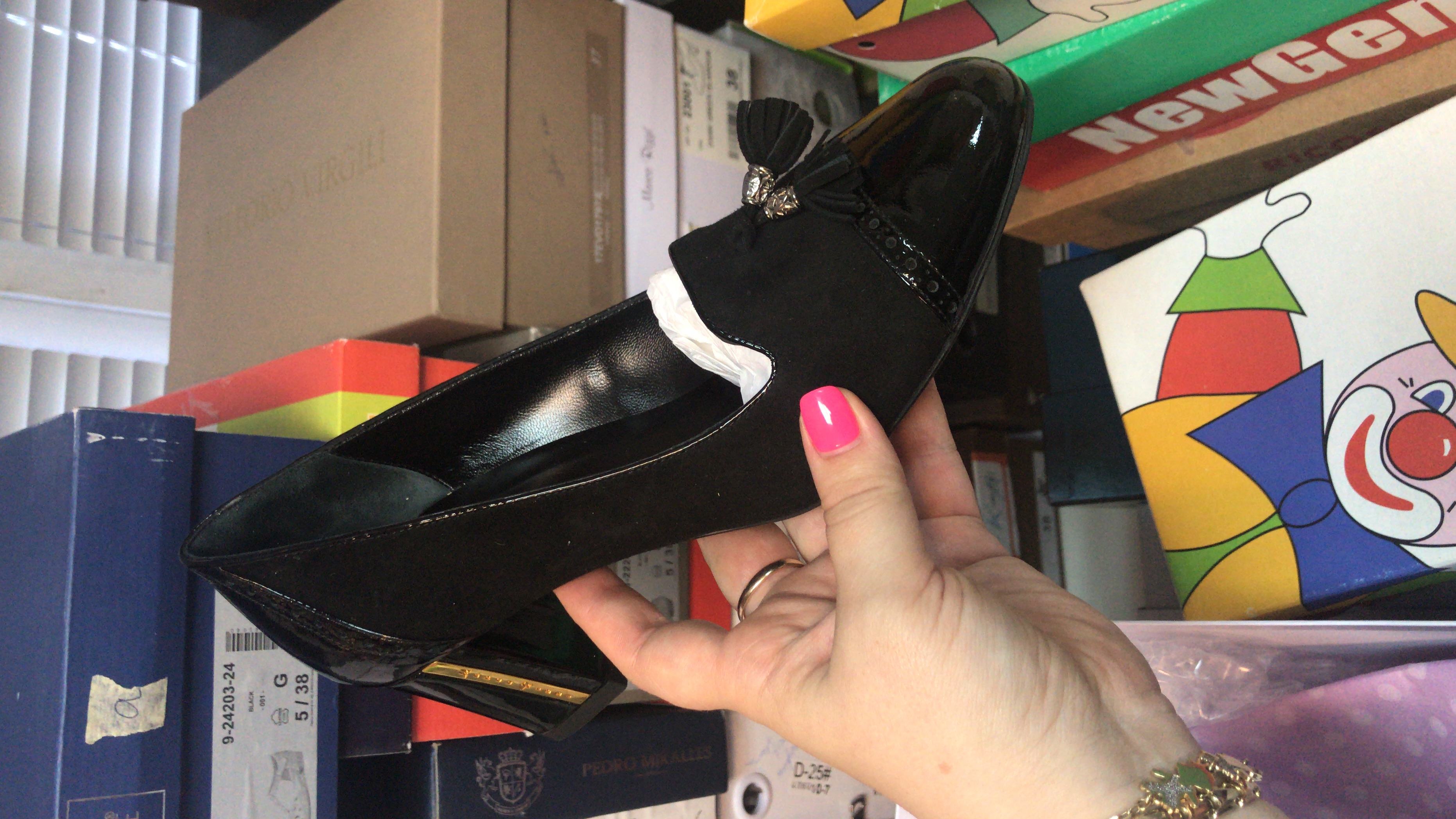 ПРИСТРОЙ взрослой обуви--ТОЛЬКО НОВОЕ