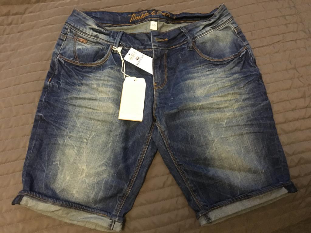 Шорты женские Тайм*аут, размер 40. Пристрой