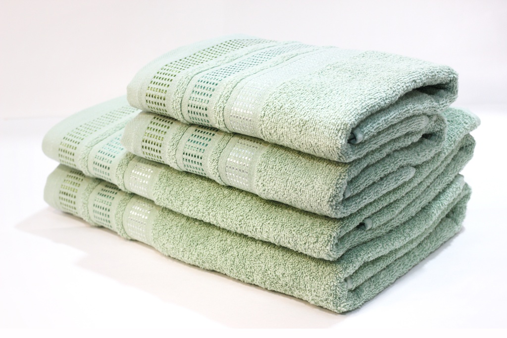 Купить банные полотенца лучшего качества. Банное полотенце. Банное полотенце с машинками. Банные полотенца больших размеров качественные. Полотенце 120х45.