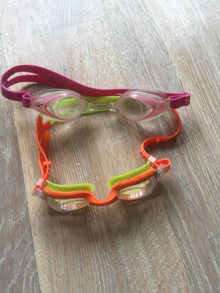 Очки для плавания. Отдам к обмену