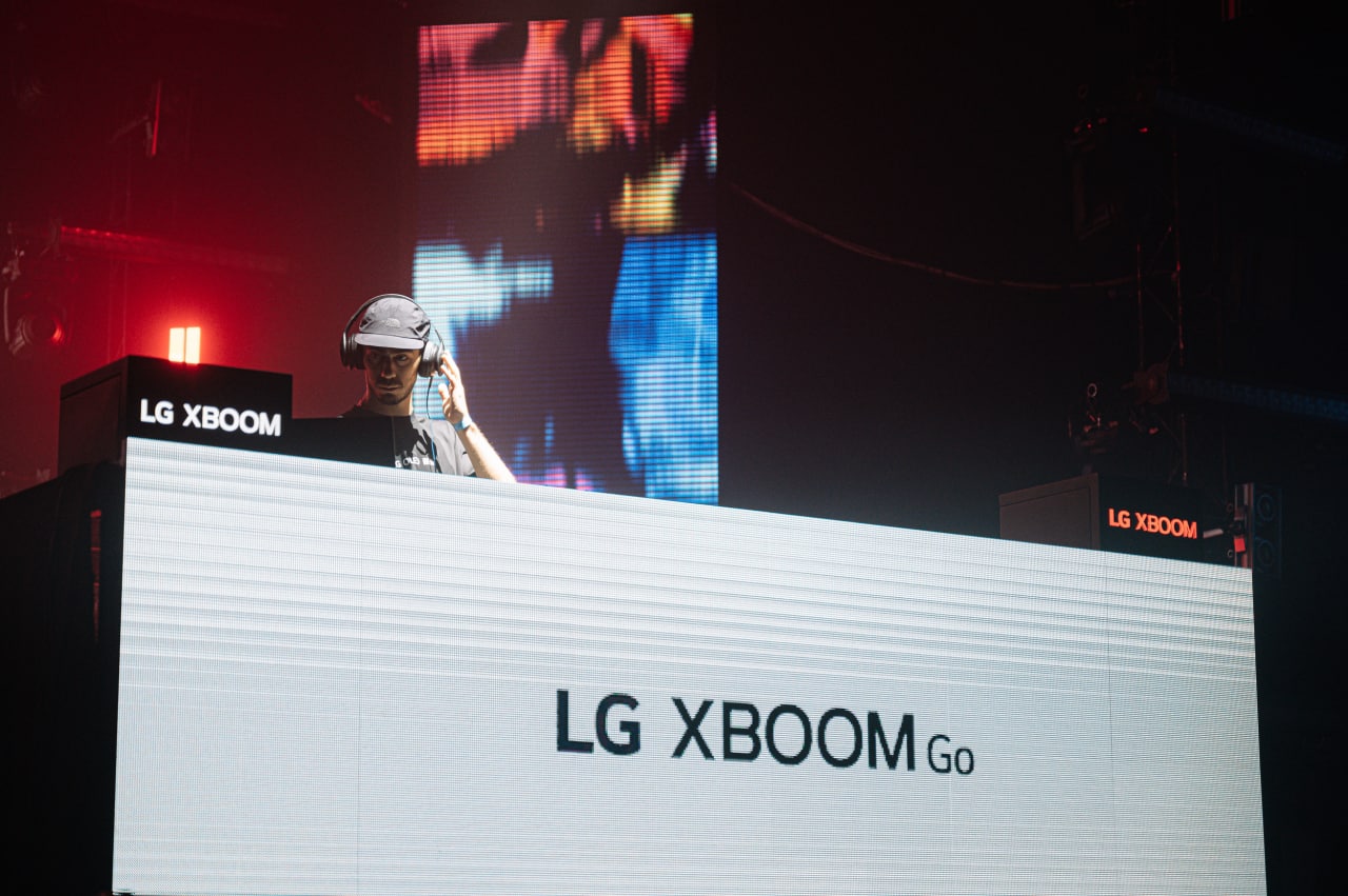 Компания LG выступила партнёром фестиваля Locals Only с LG XBOOM и LG TONE Free