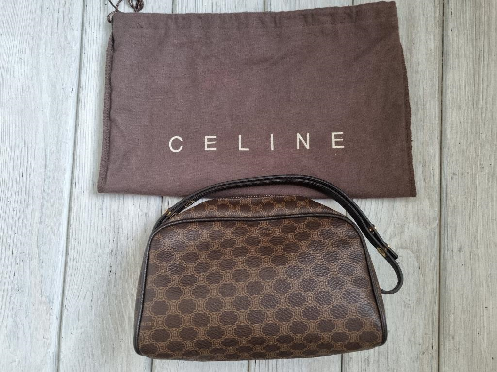 9.9.Парфюм, косметика и косметички