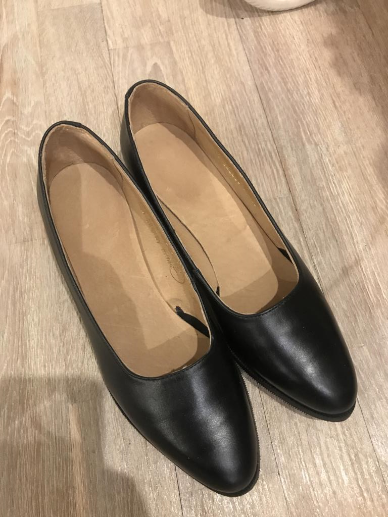 Новые туфли р40. Женская обувь 37-39