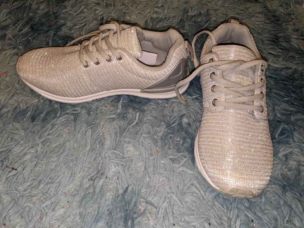 НОВАЯ Обувь 35-38 д/дев