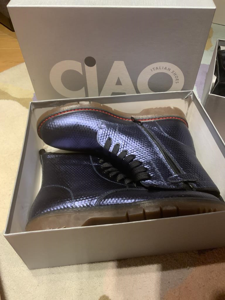 Ботинки чио 39. 