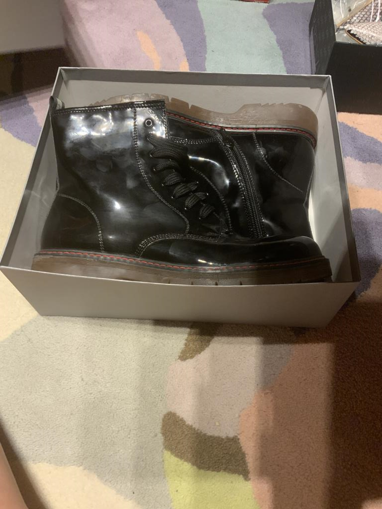 Ботинки чио 39. 