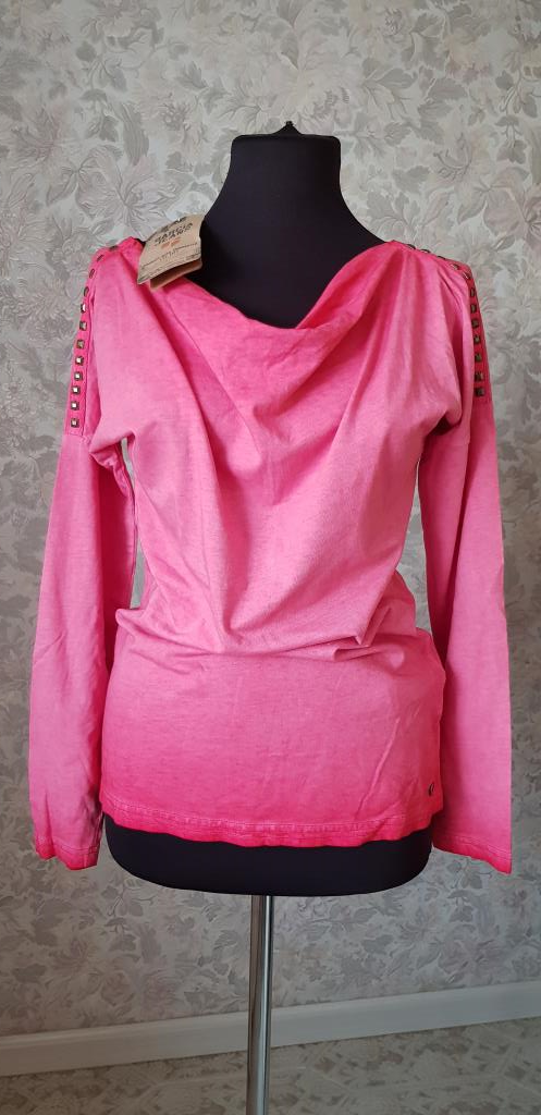 GARCiA JEANS р.М  цена 1500=. 4 - В НАЛИЧИИ - женское