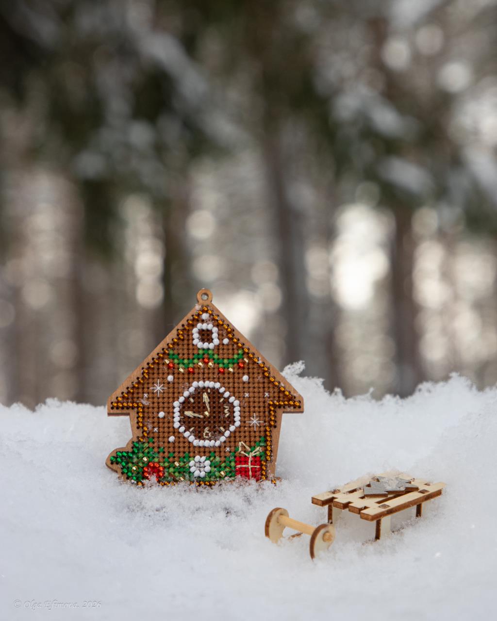 Новогодние часы (или домик). Новогоднее