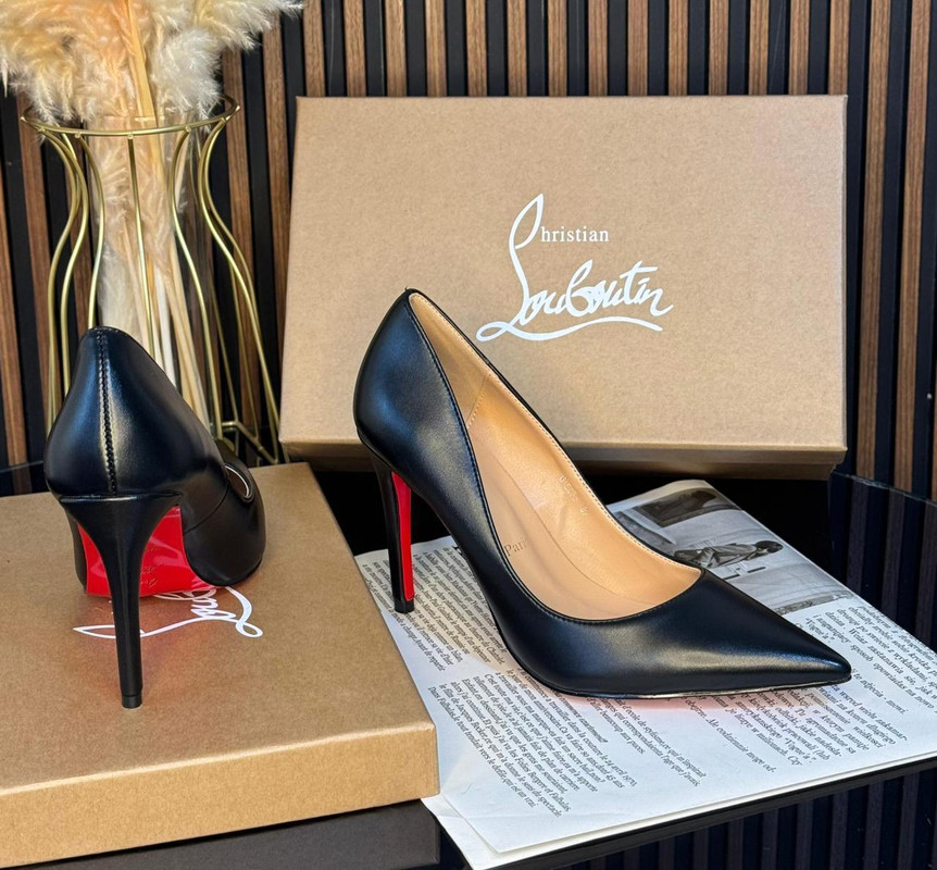 Туфли чёрные.. Пристрой обуви