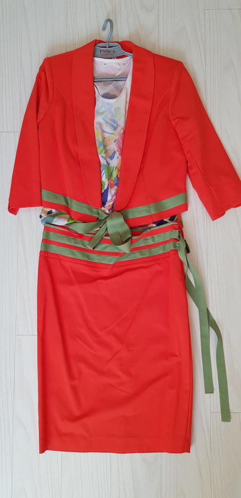 костюм Lyushe р.50 цена 3500=. 4 - В НАЛИЧИИ - женское