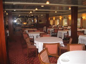 ресторан на корабле