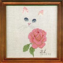 Кошечка с розой