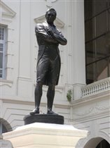 Sir Raffles Monument
