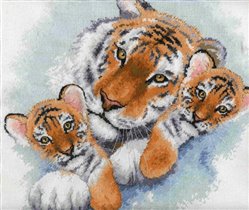 Сибирские тигры (вышивала LANA)
