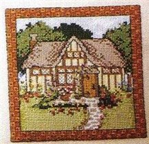 country_house_pillow