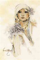 33504 lady with lilac flowers