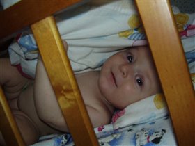 Узник за решеткой