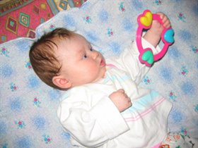 Я уже с игрушками играю!