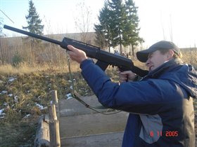 Наш папа стреляет