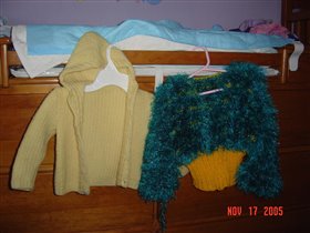 Кофта младшей,свитер старшей