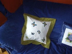 Подушка с бабочками