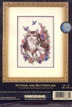 6885 kittens an butterflies