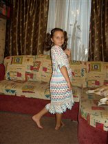 Вязаное платье для дочки