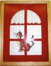 Котик в окне