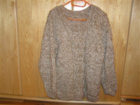 sweter z warkoczem