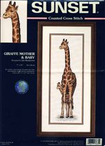 13665 girafe mothers and baby