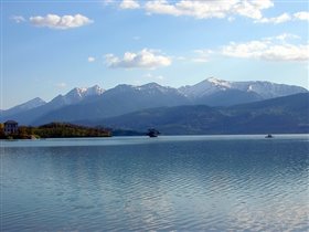 Озеро в горах. г.Кардица