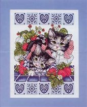 DW Strawberry Kittens