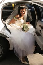 Выполз из лимузина на венчание