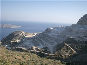 Добыча чего-то. Чего мы так и не поняли.