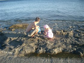 На пляже набережной