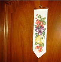 Фруктово-ягодная подвеска