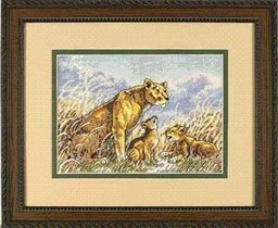06782 - Lion & Cubs