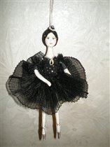 Балерина в черном