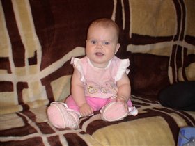 Девочка в розовом 6 месяцев
